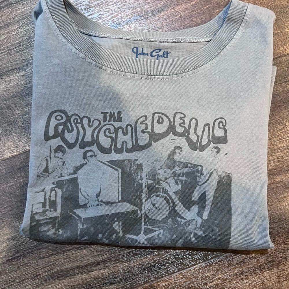 Gray Graphic Tee Brandy Melville
